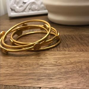 Gold tone bracelet set